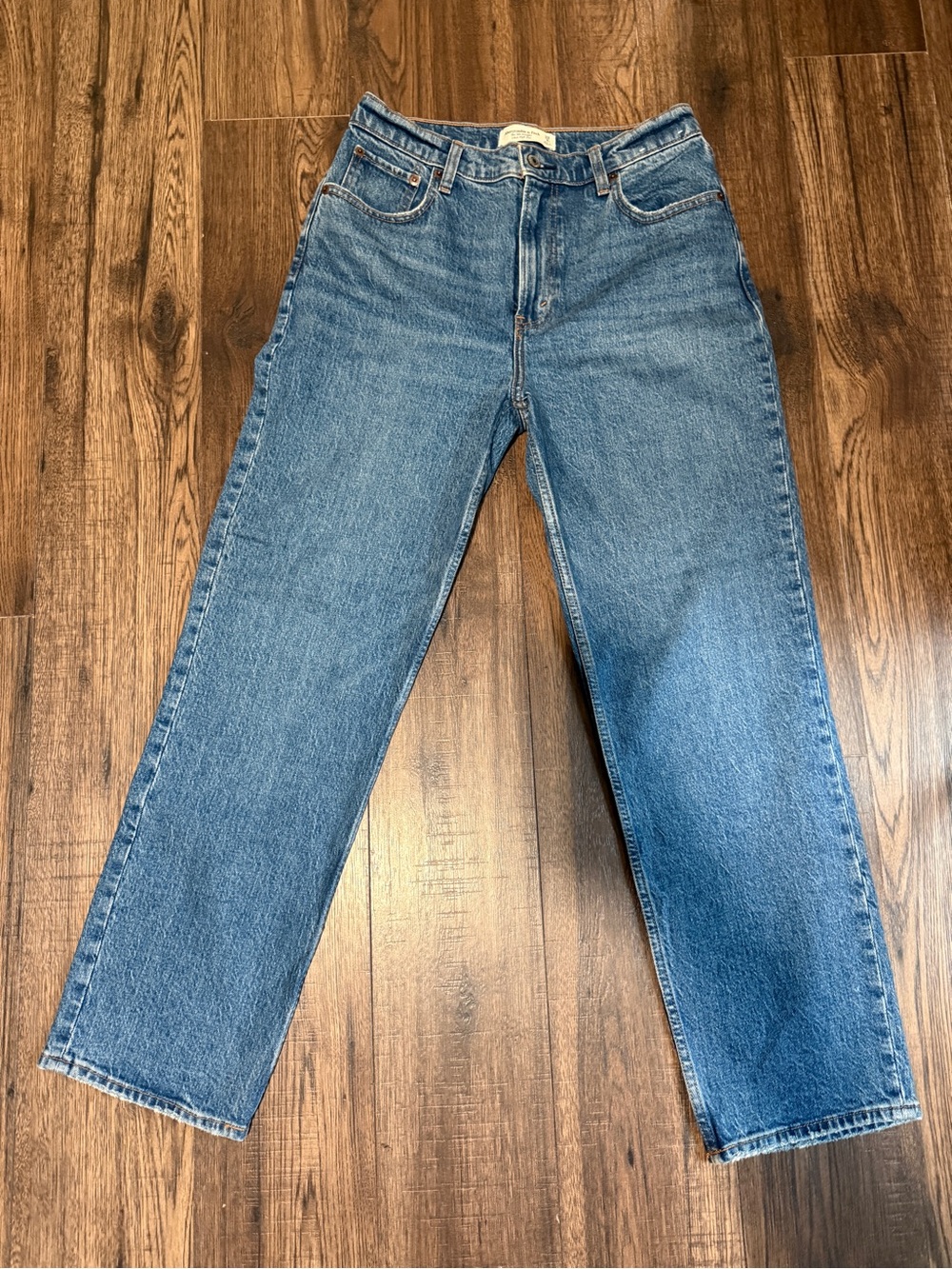 Abercrombie & Fitch Women’s the 90’s Straight Ultra High Rise